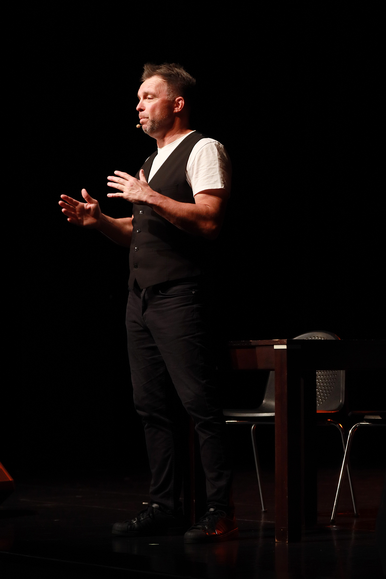 Obraz dla galerii: 18.05.2026 Kabaret Ani Mru Mru - fot. Karolina Studzińska