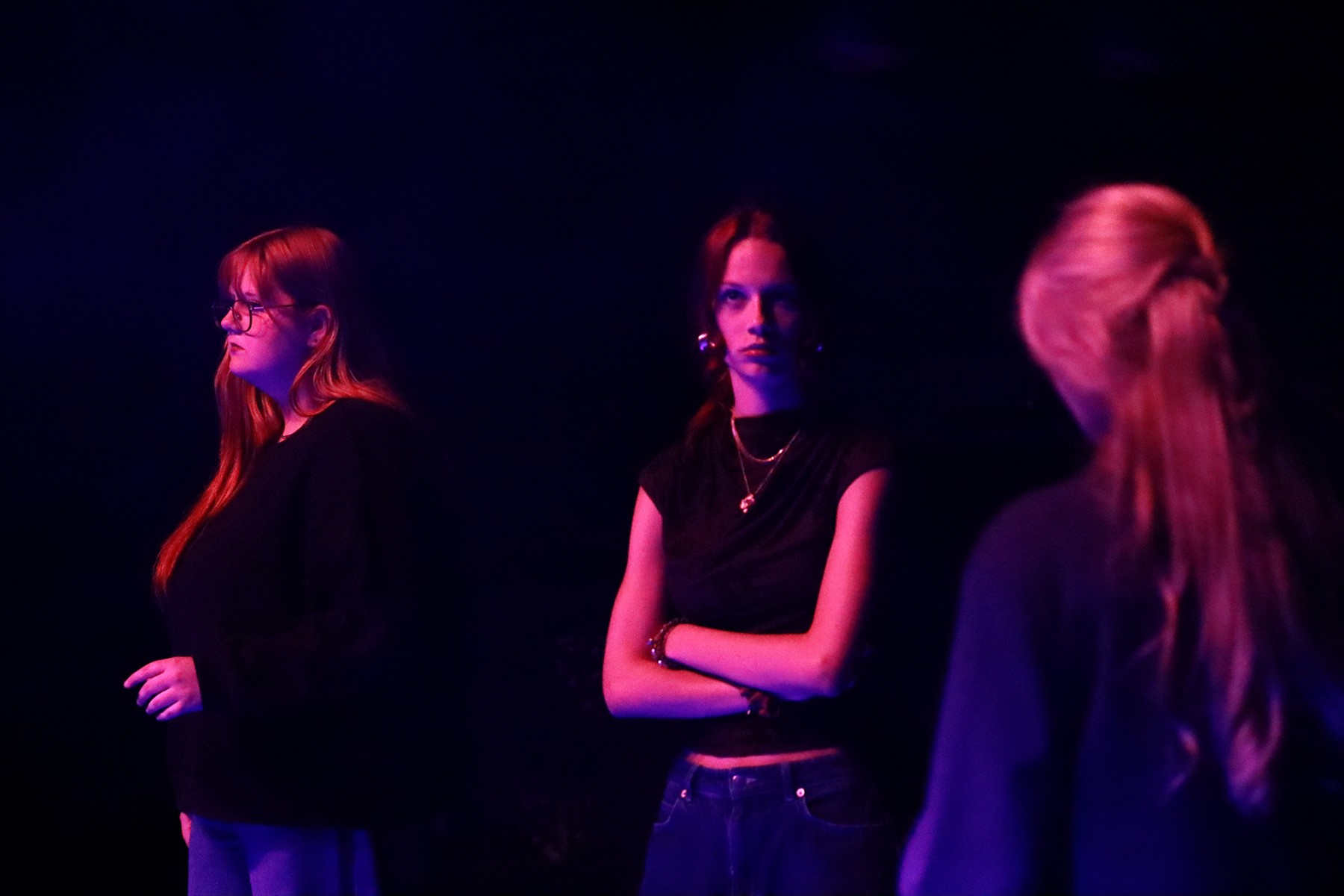 Obraz dla galerii: 10.07.2026 Spektakl podsumowujący V edycję Letniej Szkoły Teatru - fot. Karolina Studzińska