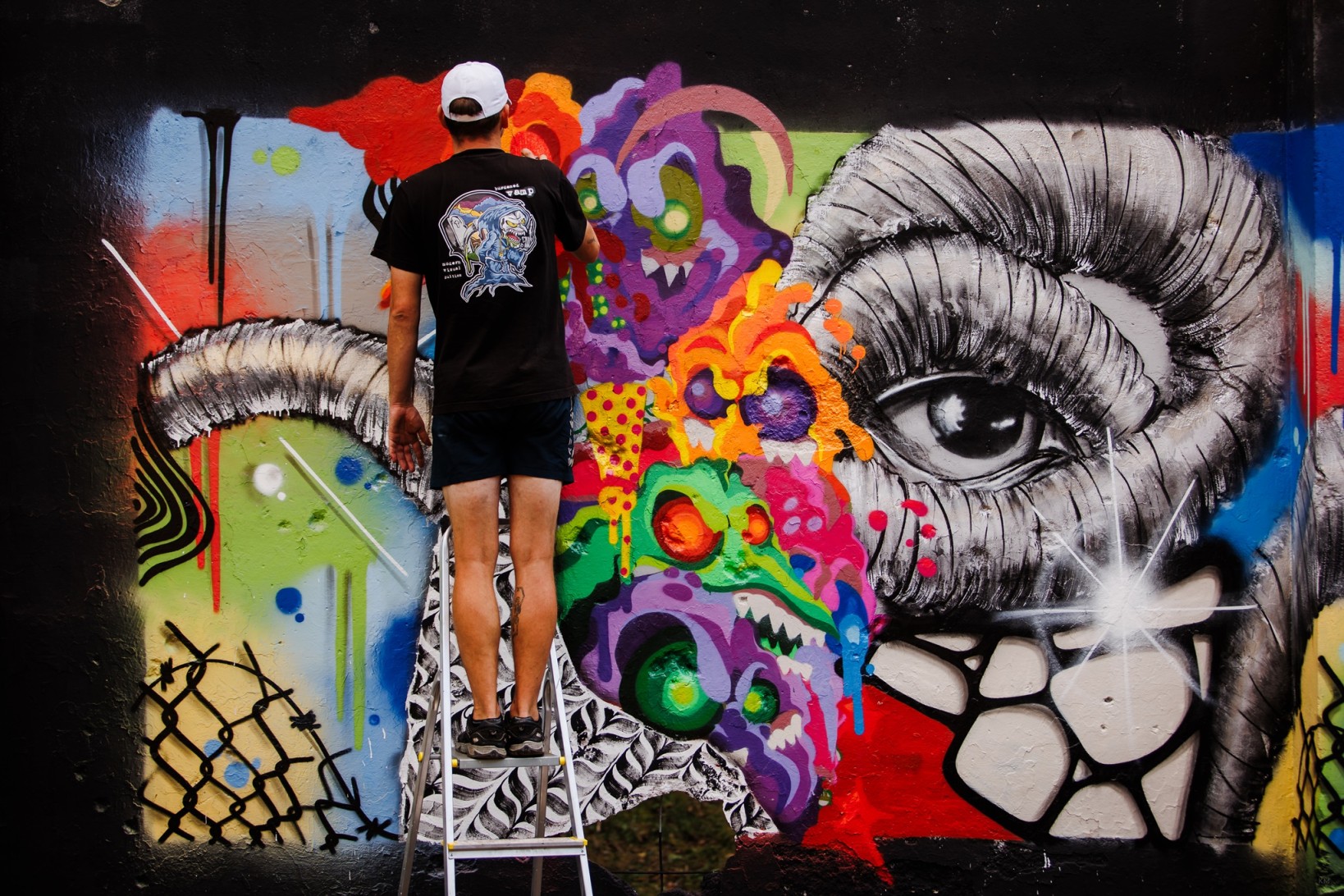 Obraz dla galerii: 31.08.2024 Familia Graff Jam - graffiti na strzelnicy - Fot. Karolina Mrówczyńska