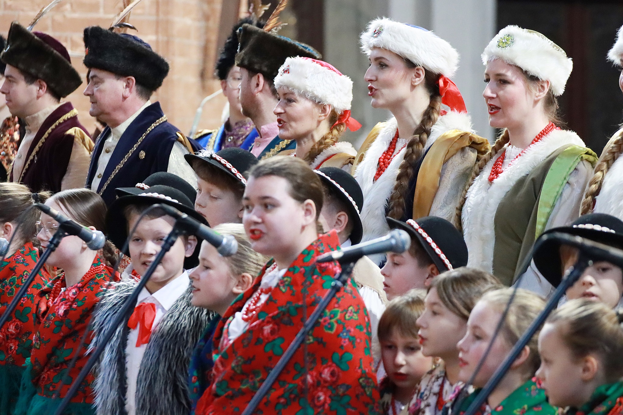 Obraz dla galerii: 19.01.2025 Koncert kolęd ZPiT Powiśle w Katedrze - Fot. Mirosław Wiśniewski