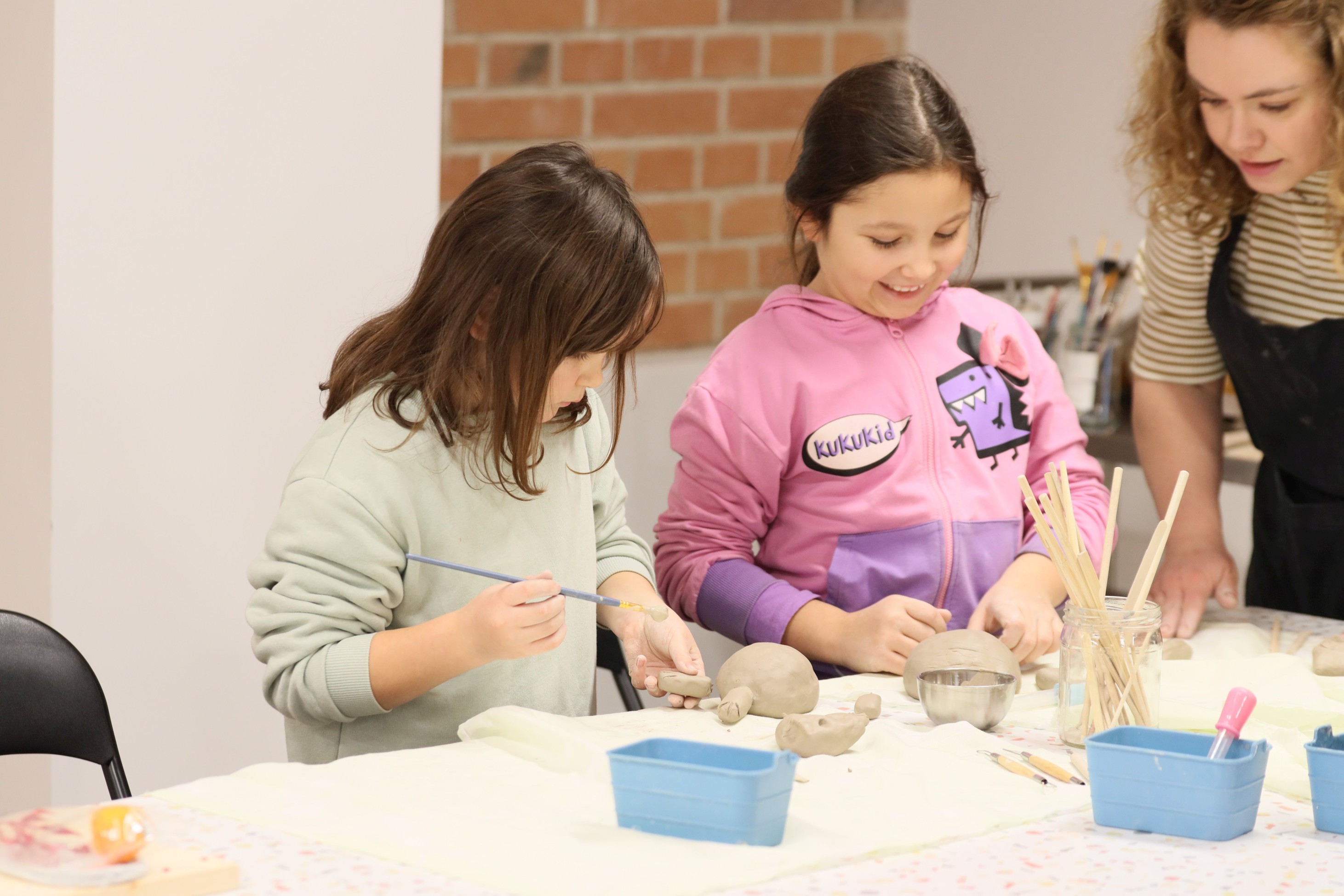 Obraz dla galerii: 19.01.2026 Ferie w KCK - Ceramika - dzieci 3-10 lat - fot. Karolina Studzińska