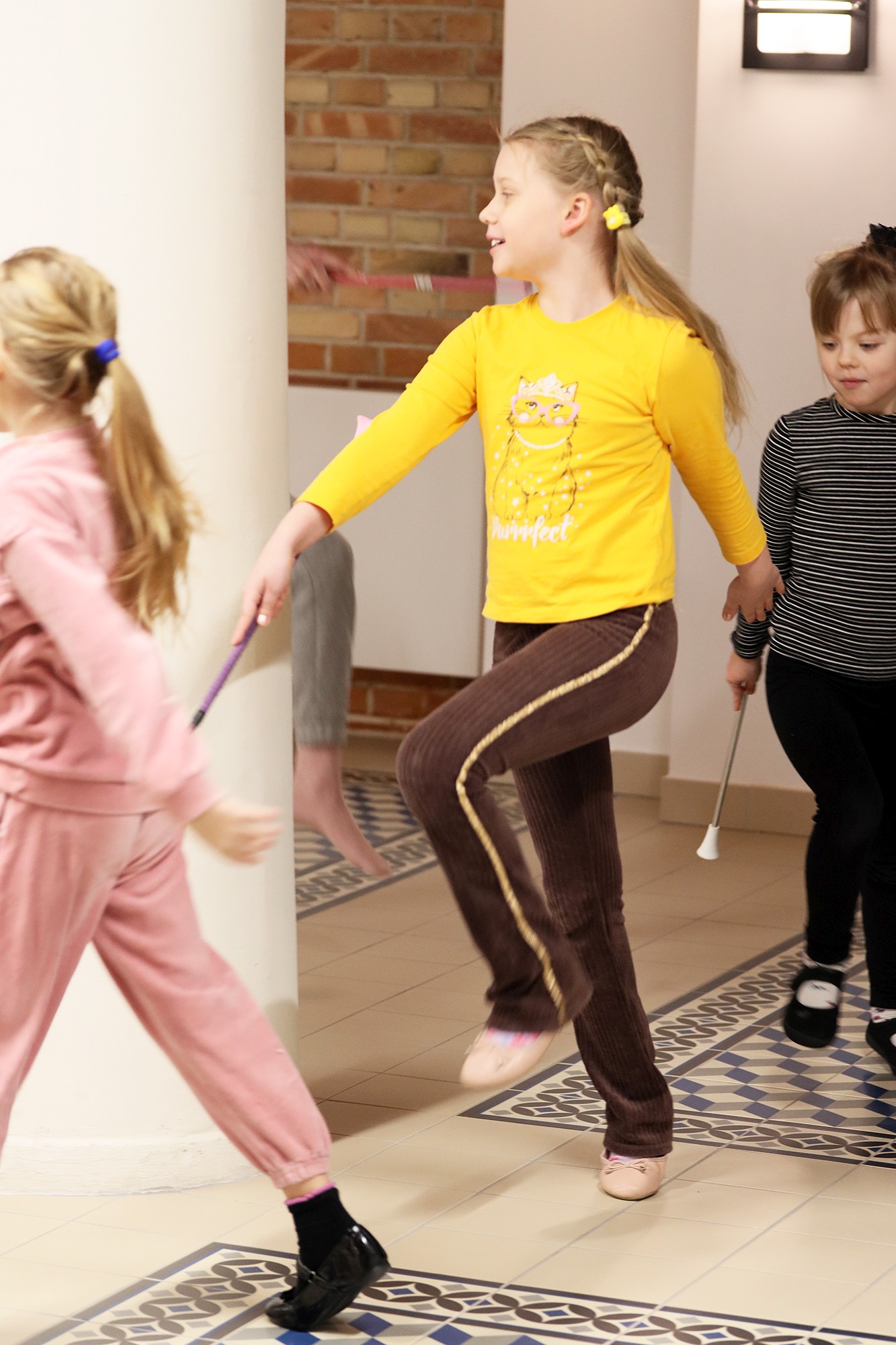 Obraz dla galerii: 29.01.2026 Mażoretki - ferie zimowe - fot. Karolina Studzińska