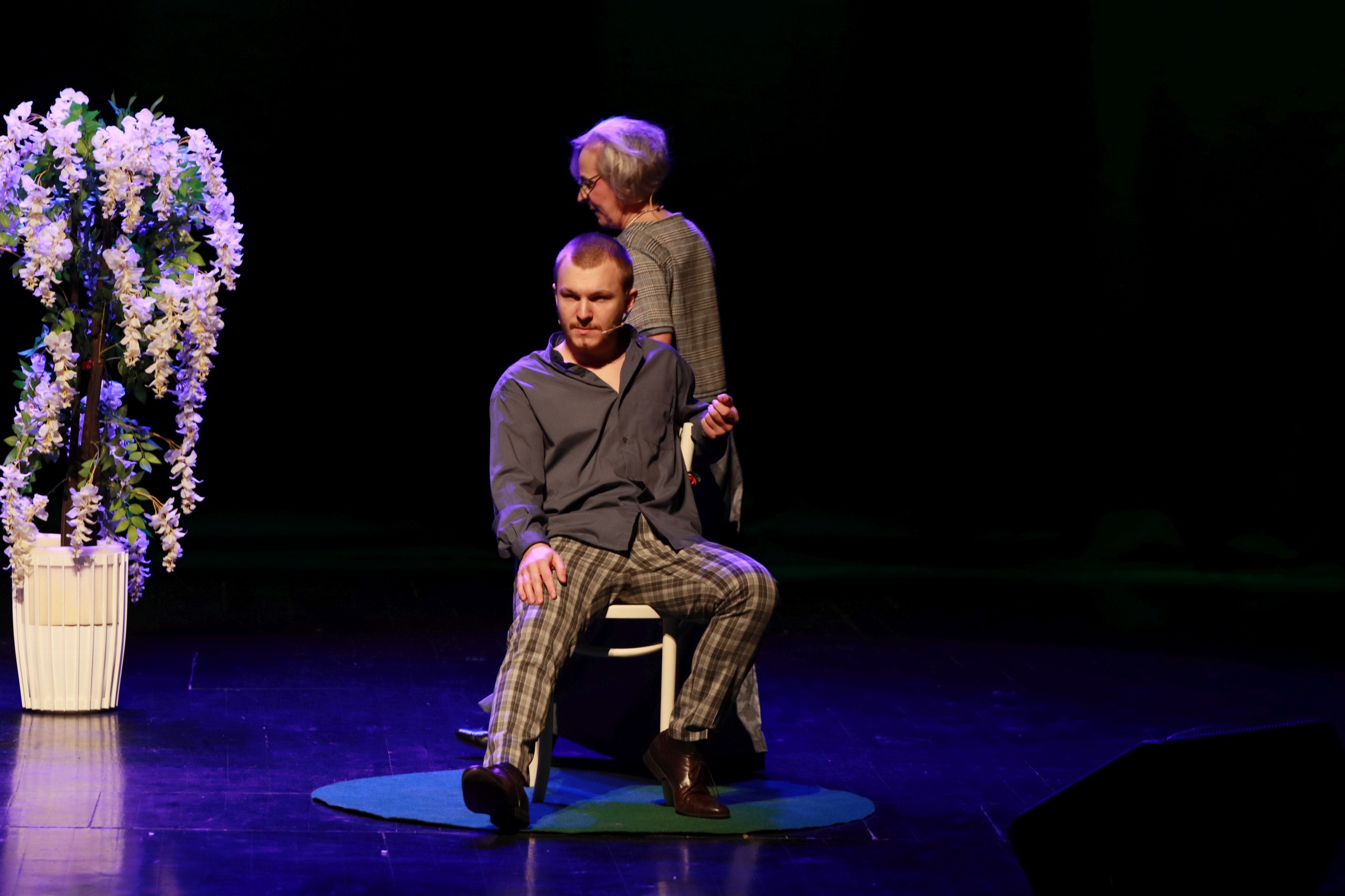 Obraz dla galerii: 15.02.2026 Ogród miłości - spektakl - fot. Karolina Studzińska